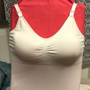 Women’s maternity Nursing cameio with built in Bra